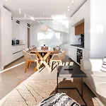 Vistawave Sea View *