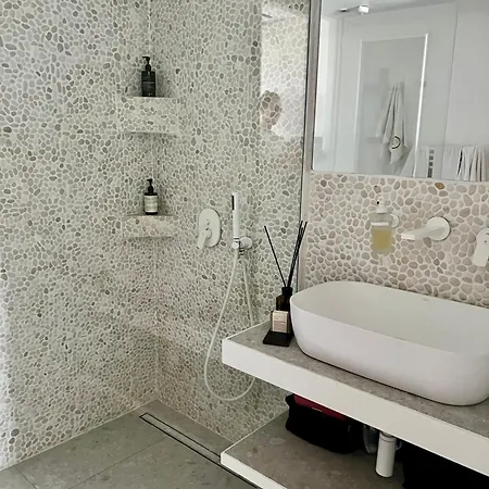Sea View Luxury In Villa Gialova