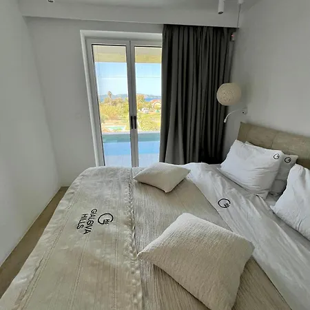 Sea View Luxury In Gialova