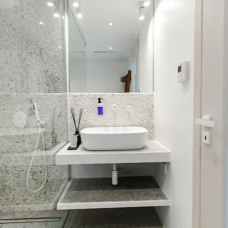 Vistawave Sea View Villa