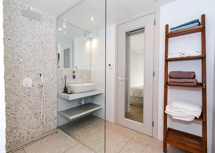 Vistawave Sea View Villa *