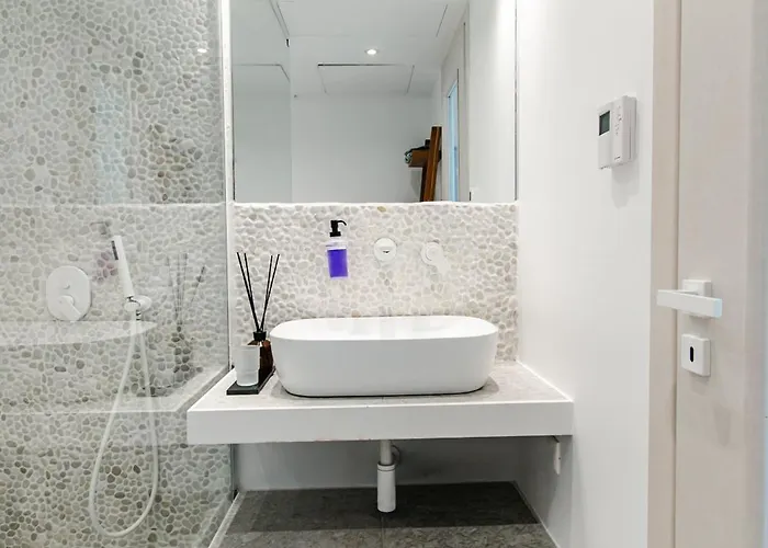 Vistawave Sea View Villa