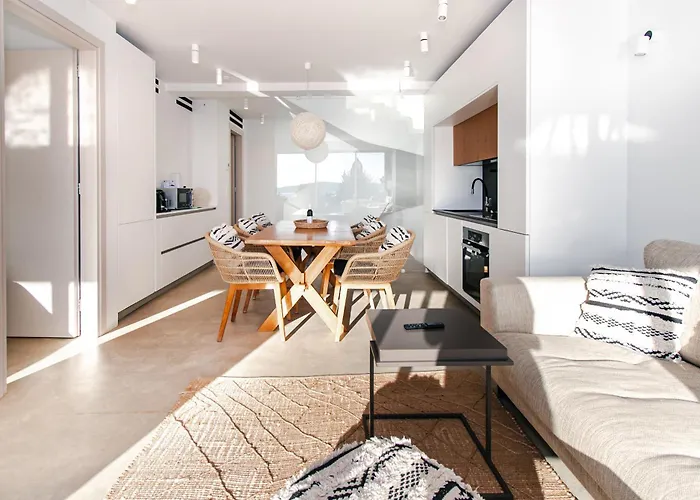 Vistawave Sea View *