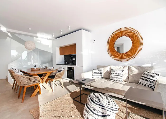 Vistawave Sea View Villa